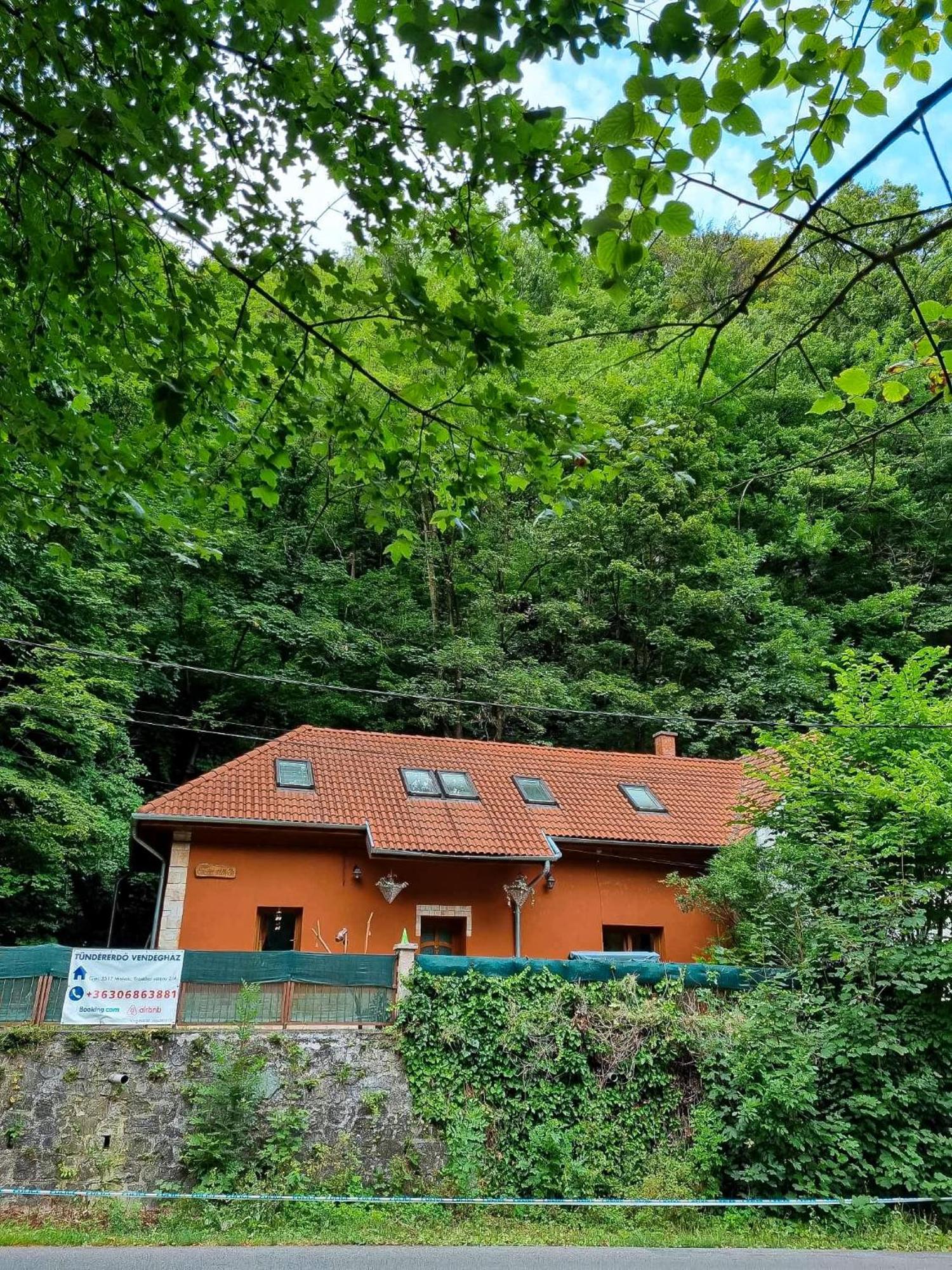 Tuendererdo Villa Miskolc Exterior photo